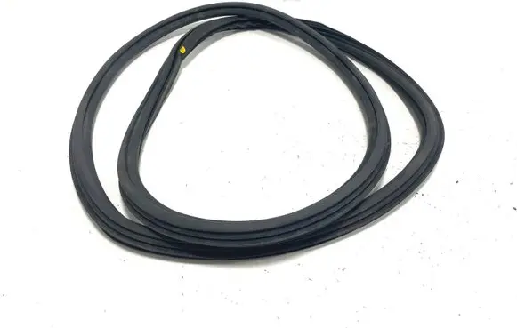 Audi Q3 8U Front door rubber seal 8U08313721