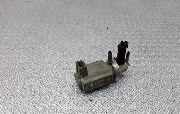 Audi A6 S6 C5 4B Turbo solenoid valve 059906627A