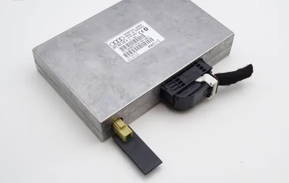 Audi A4 S4 B6 8E 8H Bluetooth control unit module 8P0862335A
