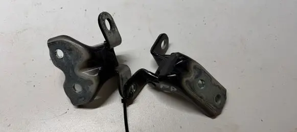 KIA Rio Front door upper hinge