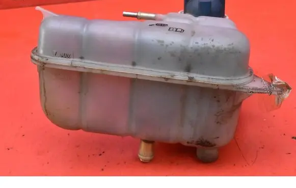 Audi A8 S8 D2 4D Coolant expansion tank/reservoir 