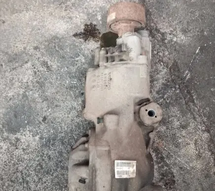 Volvo XC90 Rear differential 6520114690