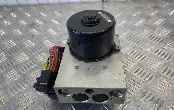 Mercedes-Benz C W203 ABS Pump A0054314312 A0345457932 10020405044