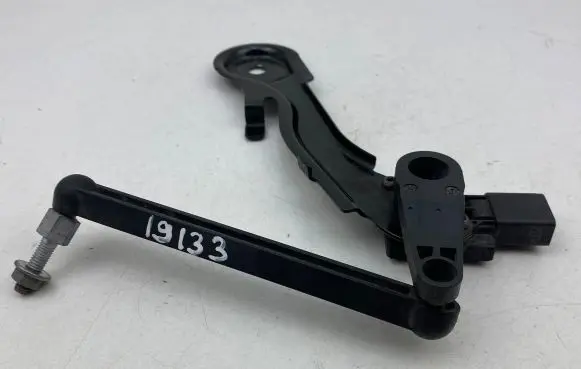 Audi Q5 SQ5 Rear air suspension level height sensor 80A941310D