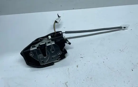 BMW 3 F30 F35 F31 Rear door lock A053702 7229459