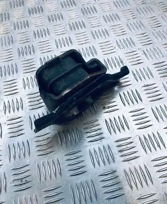 Subaru Forester SG Engine mount bracket