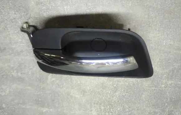 Chrysler 300 - 300C Rear door interior handle 1070402AB