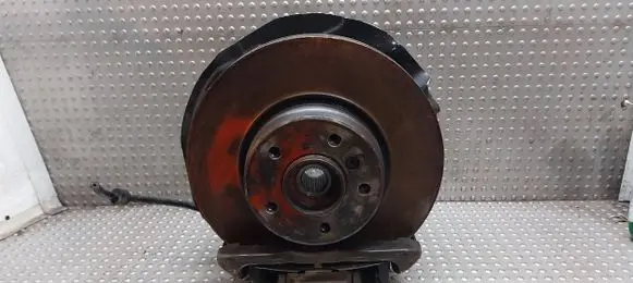 BMW 5 E60 E61 Front wheel hub spindle knuckle 6768316