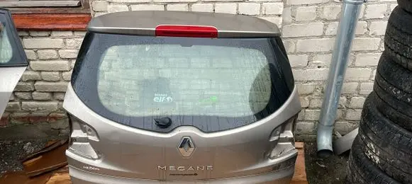 Renault Megane III Back/rear loading door 