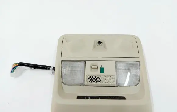 Mitsubishi Outlander Headlining lighting console trim 8002C912