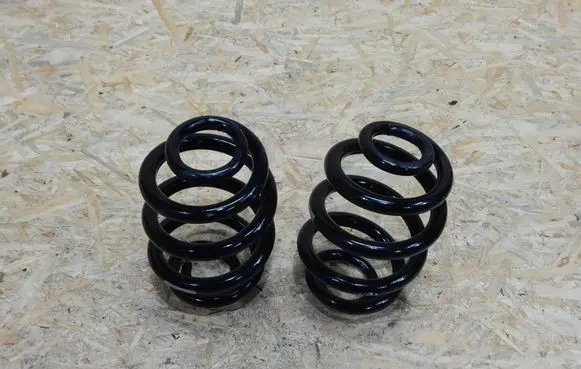 Volkswagen Multivan T5 Rear coil spring