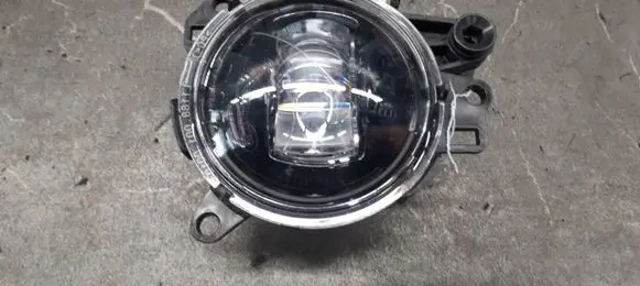 Land Rover Defender Front fog light l8b2-15201-ae