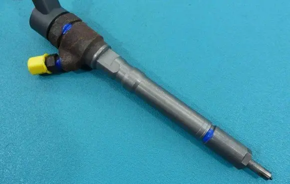Fuel injector