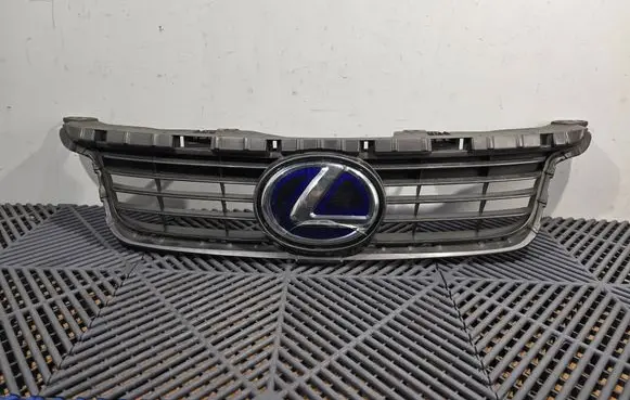 Lexus CT 200H Front bumper upper radiator grill 5315576010