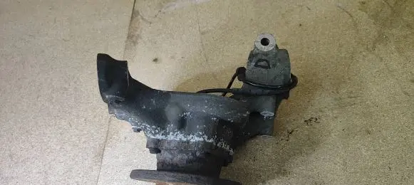 BMW 1 E81 E87 Front wheel hub 6764443