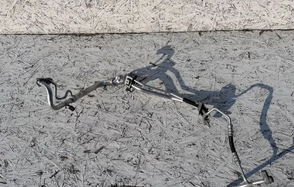 Ford Kuga II Air conditioning (A/C) pipe/hose