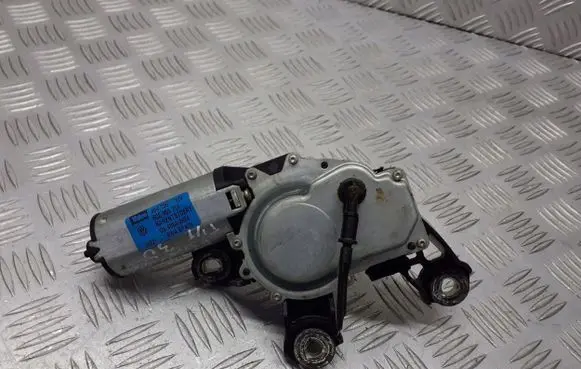 Volkswagen Polo IV 9N3 Wiper motor 6Q6955711
