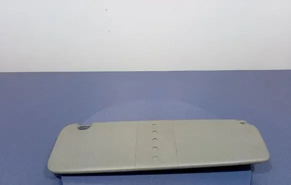 Sun visor