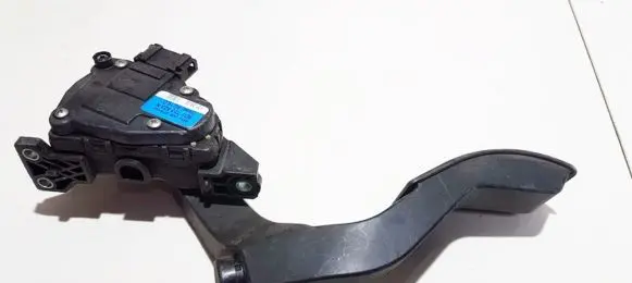 Volkswagen PASSAT B5.5 Accelerator throttle pedal 8D1723523N 6PV008376-02