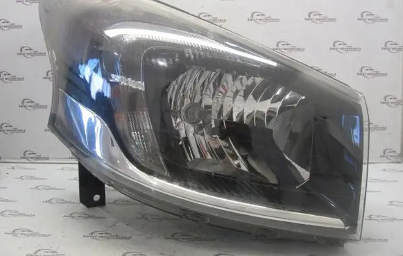 Opel Vivaro Headlight/headlamp