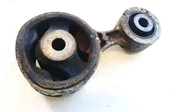 Honda CR-V Engine mount bracket 089007