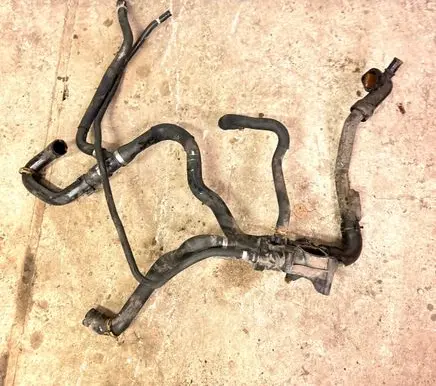 Thermostat/thermostat housing