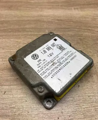 Volkswagen PASSAT B5 Airbag control unit/module 1J0909607 5WK4199