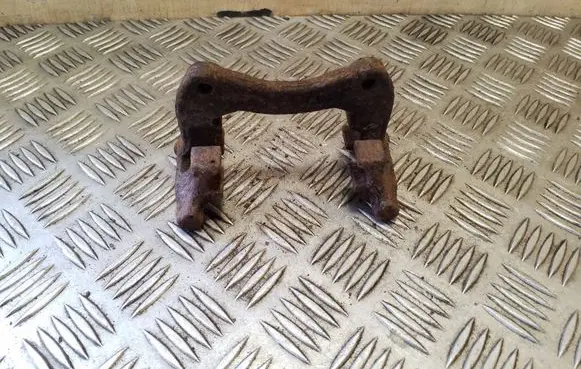 Audi 80 90 S2 B4 Brake caliper pad carrier rear 