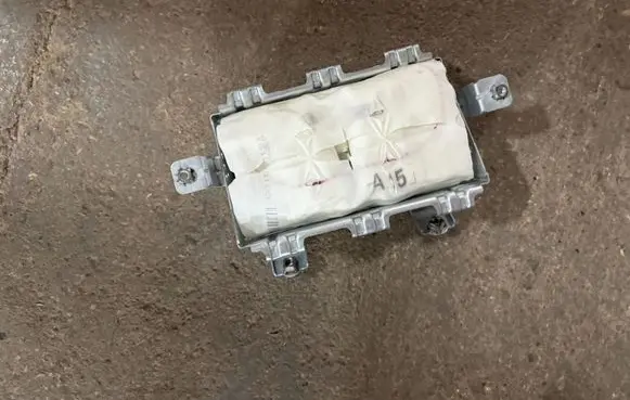 Suzuki SX4 S-Cross Passenger airbag 7392061M01