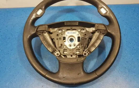 BMW 7 E38 Steering wheel 6766989