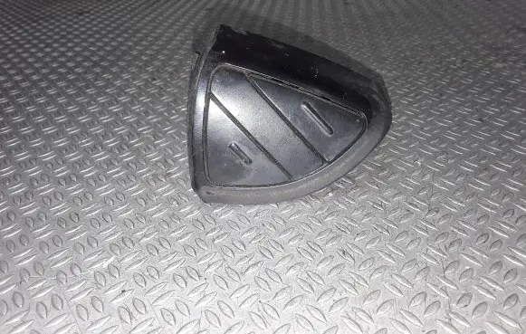 Chrysler Pacifica Steering wheel buttons/switches 0UB55TRM