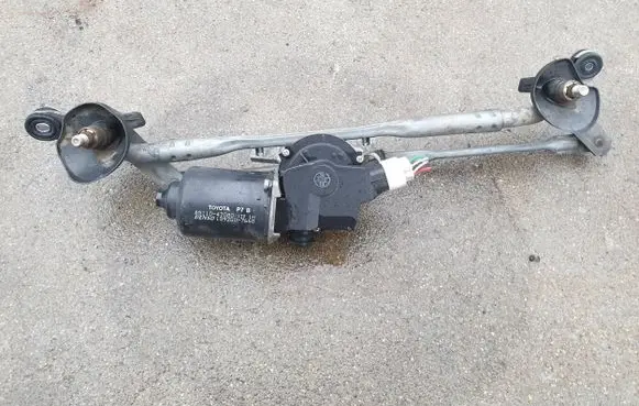 Toyota Prius (XW20) Wiper motor 85110-47080
