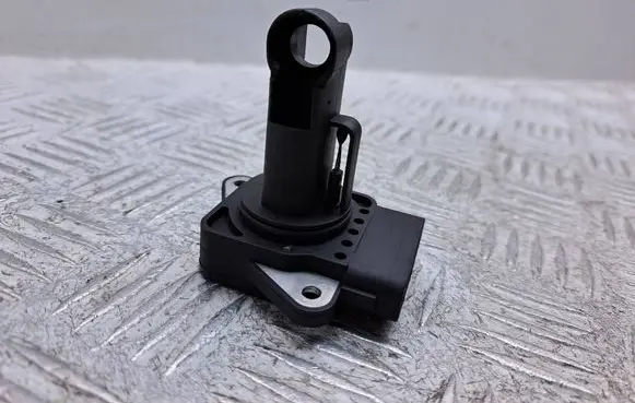 Toyota Auris 150 Mass air flow meter 222040N010 MB1974003070