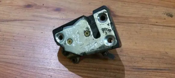 Chrysler Neon I Front door lock