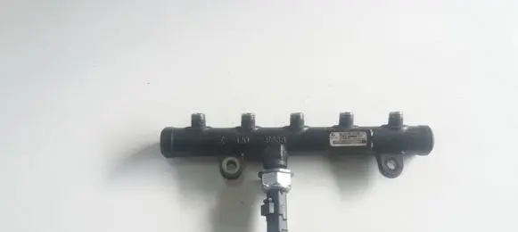 Volvo S40 Fuel main line pipe 9681649580