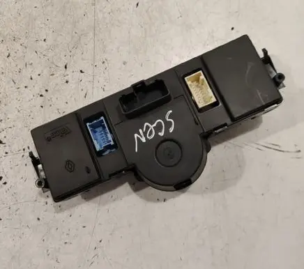 Renault Scenic II - Grand scenic II Climate control unit 8200344842