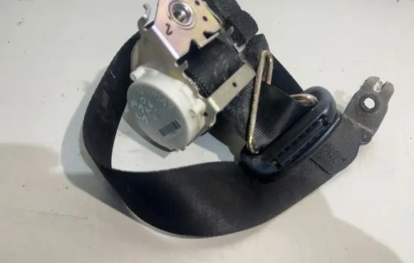 Ford S-MAX Rear seatbelt 611B68M