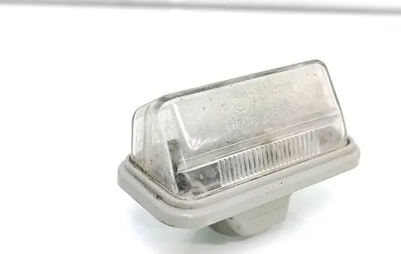 Toyota Avensis T250 Number plate light E1001479