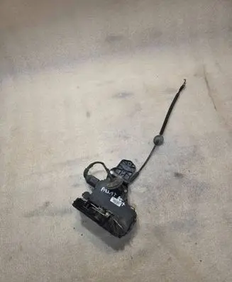 Volkswagen PASSAT B5.5 Rear door lock Y3B4839015M 117684104