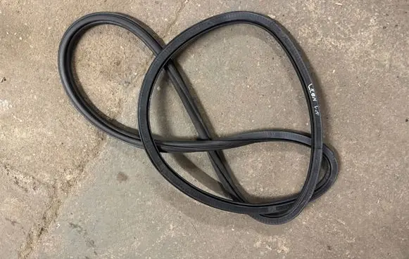 Seat Leon IV Rubber seal front door (on door)