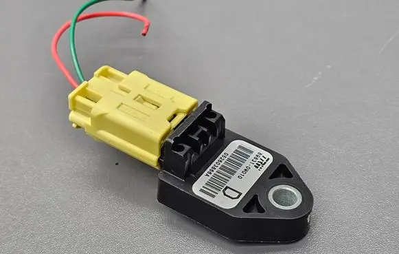 Toyota Corolla Verso E121 Airbag deployment crash/impact sensor 898310W010