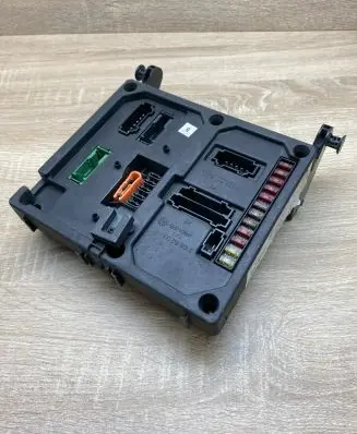 Volkswagen Sharan Fuse module 7MO962258F S108145300E