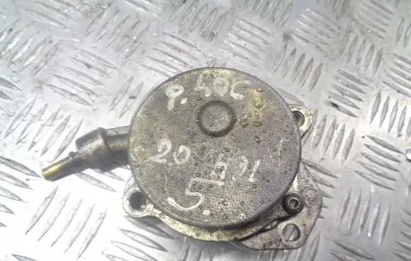 Peugeot 406 Vacuum pump