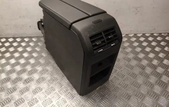 Opel Astra L Armrest 9838038480