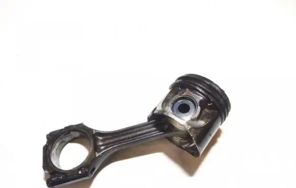 Volkswagen Golf III Piston with connecting rod 028H