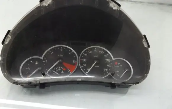 Peugeot 206 Speedometer (instrument cluster) 9651740680