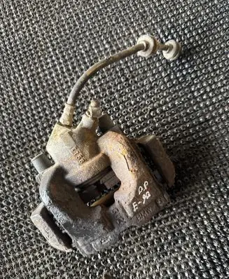 BMW 3 E90 E91 Front brake caliper 6776528