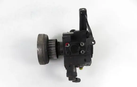 Audi A5 8T 8F Fuel injection high pressure pump 0445010154 059130755S 0928400572