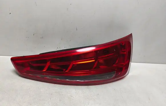 Audi Q3 8U Tailgate rear/tail lights 8U0945094