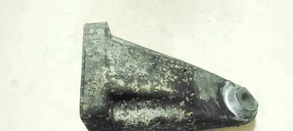 Mercedes-Benz CLC CL203 Engine mounting bracket
